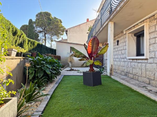 Mireval (34110) Maison 170 m2, 5 chambres, piscine, deux garages.