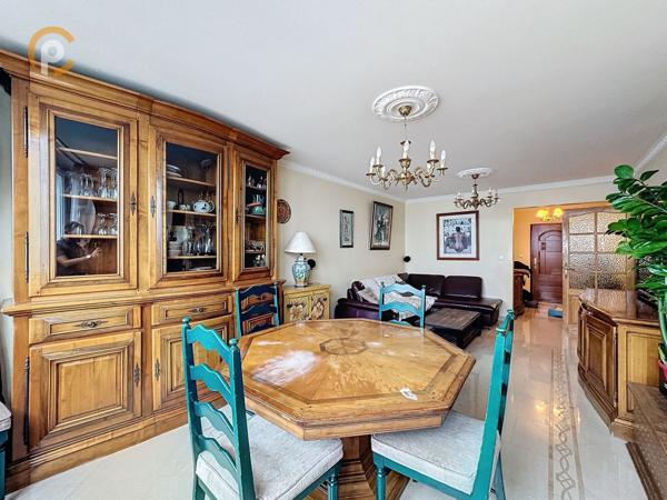 Vente Appartement96 m² - 5 Pièces - PARIS (75013)