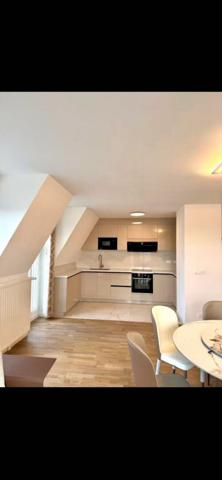 Location Chambre11,75 m² - 5 Pièces - LE BLANC MESNIL (93150)