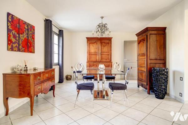 Saint Jean le Blanc, maison avec piscine et 2 garages