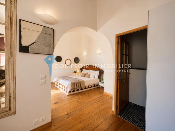 Maison de village
                                                                                                                                                                                                                                                                                                                        7 pièce(s)                                                                                                                                                                                                          4 chambre(s)                                                                                                                                                                                                          220  m²