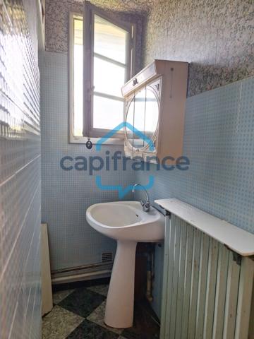 🏡 Maison à fort potentiel : terrasse avec vue, caves et configuration évolutive – TULLE centre, Corrèze (19)