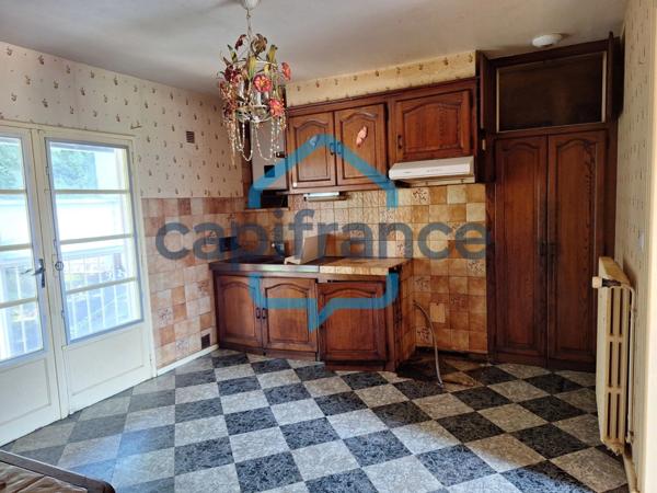 🏡 Maison à fort potentiel : terrasse avec vue, caves et configuration évolutive – TULLE centre, Corrèze (19)