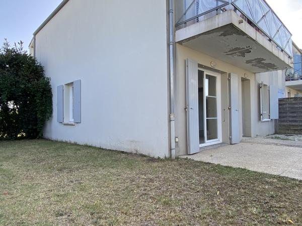 TYPE 3 AVEC JARDIN ET STATIONNEMENT PRIVATIFS – PROCHE BORD DE MER