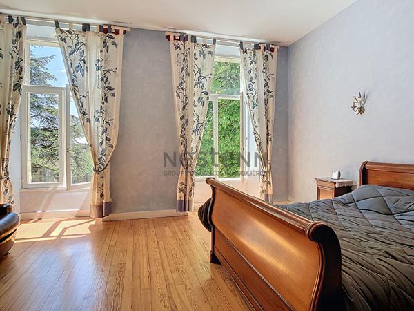 Maison en pierre a Fargues Saint Hilaire