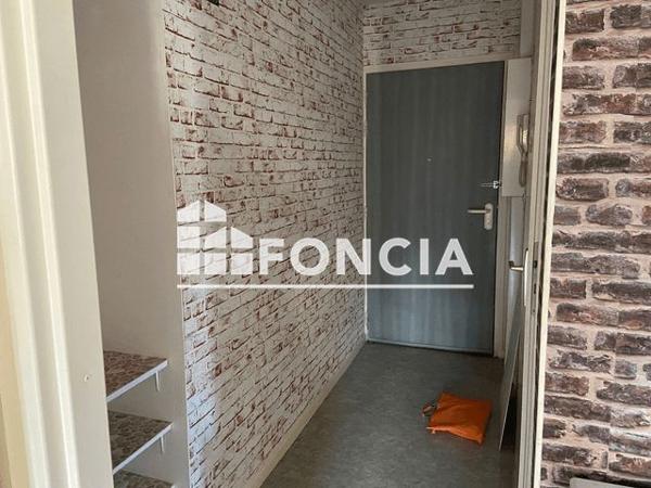 Location Appartement 3 pièces 68.9 m² - 7 RUE DE TILLANCOURT Chateau Thierry 02400