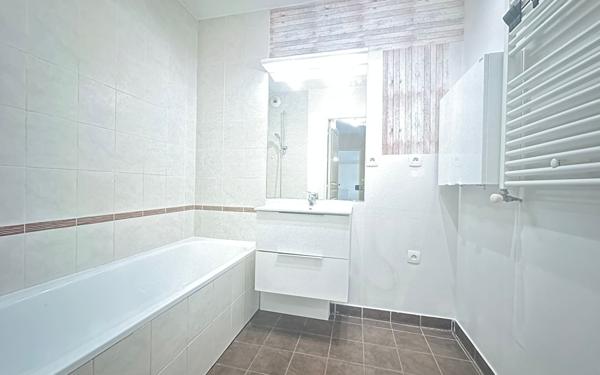 Appartement à vendre    3 pièces • 74 m2 Fontaine