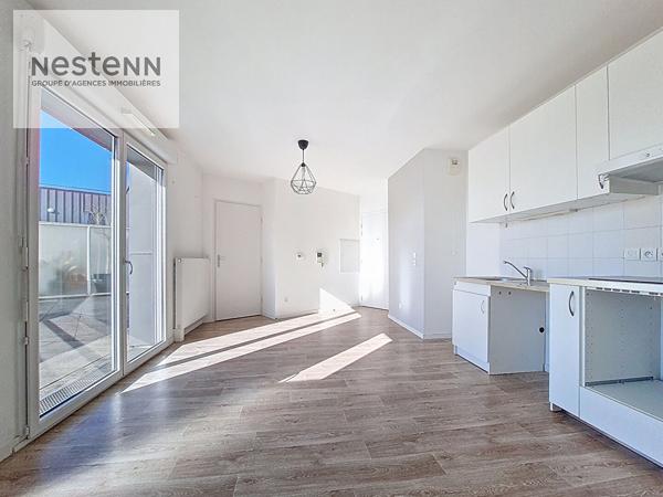 ORLEANS EST - T2 - TERRASSE plein OUEST - DERNIER ETAGE !