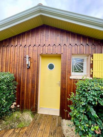 Maison T6 (5 chambres) en L: maison principale 2 chambres + 2 studios et une chambre indépendants