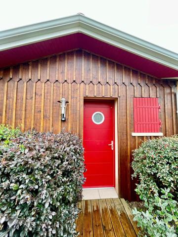 Maison T6 (5 chambres) en L: maison principale 2 chambres + 2 studios et une chambre indépendants