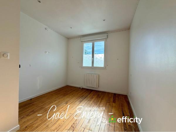 Maison
         5 pièces
        - 103 m² Exclusivité 199 000 € *