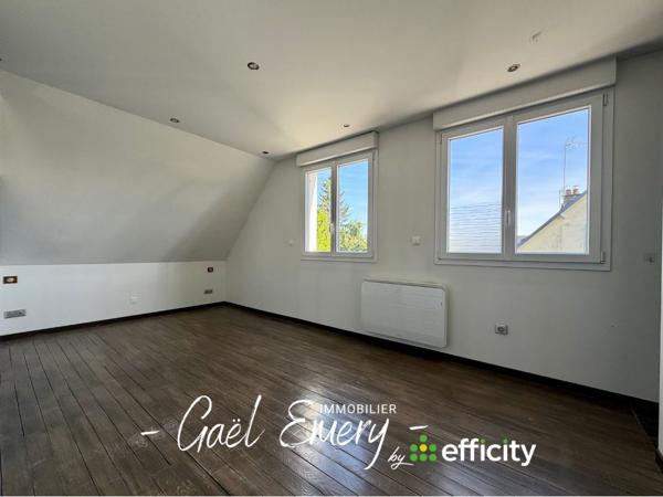 Maison
         5 pièces
        - 103 m² Exclusivité 199 000 € *