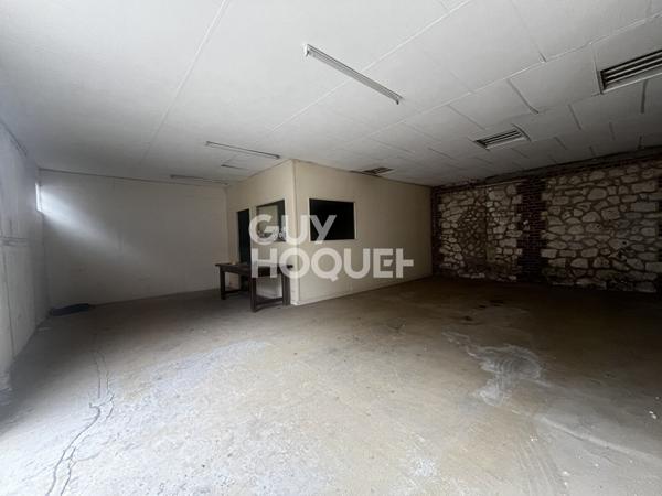 Parking / box Elbeuf 140 m2