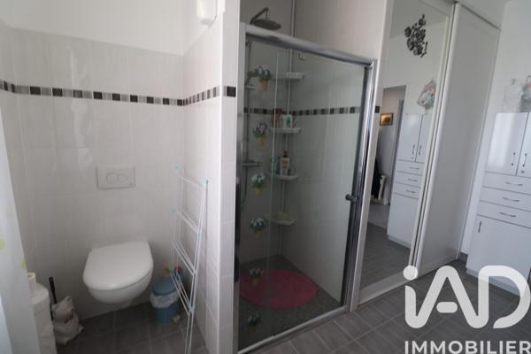 Maison à vendre 5 pièces 142 m² Saint Aulaye-Puymangou