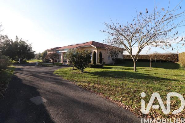 Maison à vendre 5 pièces 142 m² Saint Aulaye-Puymangou