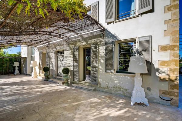 Aix-en-Provence, Maison 14 Chambres -  640 m² à vendre
