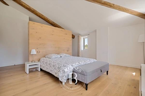 Aix-en-Provence, Maison 14 Chambres -  640 m² à vendre