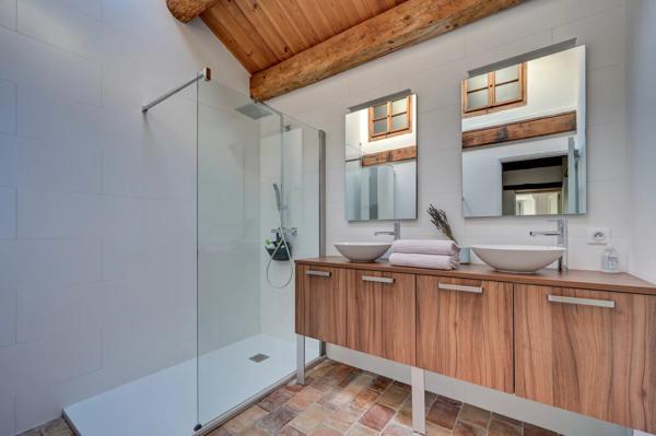 Aix-en-Provence, Maison 14 Chambres -  640 m² à vendre