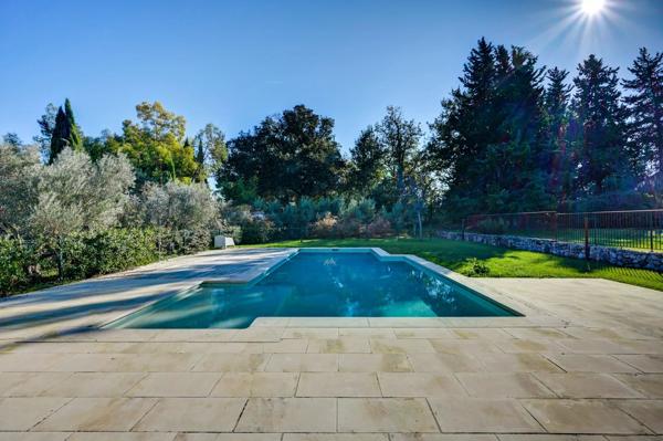 Aix-en-Provence, Maison 14 Chambres -  640 m² à vendre
