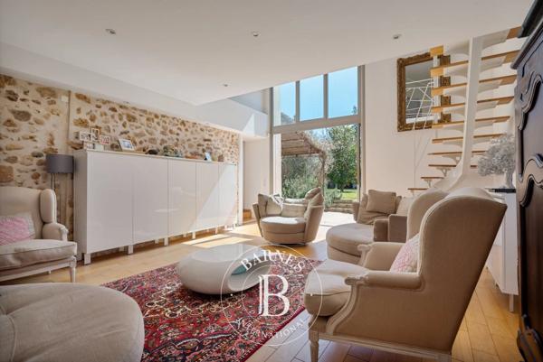 Aix-en-Provence, Maison 14 Chambres -  640 m² à vendre