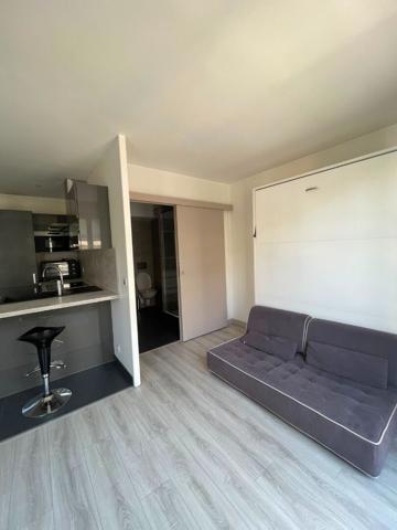 Appartement Rosny Sous Bois 1 pièce(s) 26.77 m2 avec cave et parking