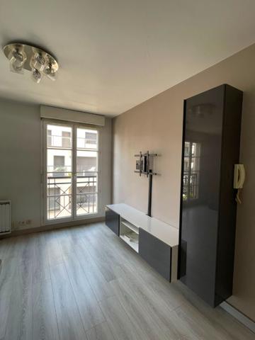 Appartement Rosny Sous Bois 1 pièce(s) 26.77 m2 avec cave et parking