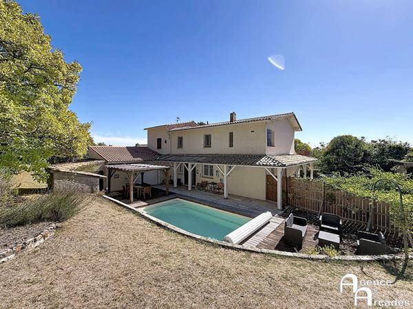 Maison Familiale Baurech de 205 m2 Baurech (33880)