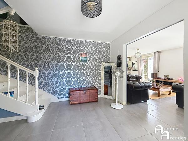Maison Familiale Baurech de 205 m2 Baurech (33880)