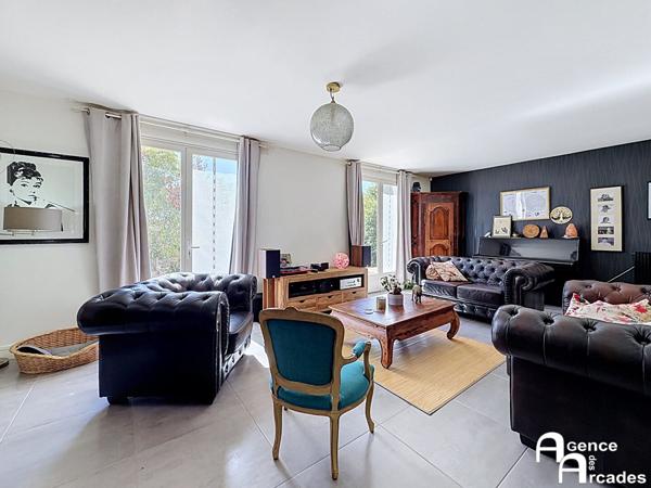 Maison Familiale Baurech de 205 m2 Baurech (33880)