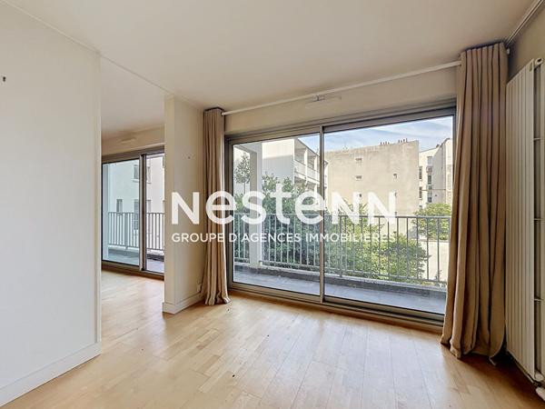 Paris 17 ? Quartier des Batignolles - Bel appartement de 54,95 m² avec grand balcon de 9,95 m², double séjour, lumineux et sans vis-à-vis