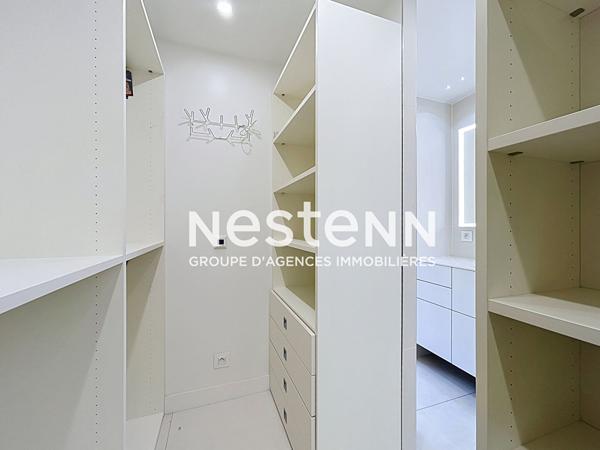 Paris 17 ? Quartier des Batignolles - Bel appartement de 54,95 m² avec grand balcon de 9,95 m², double séjour, lumineux et sans vis-à-vis