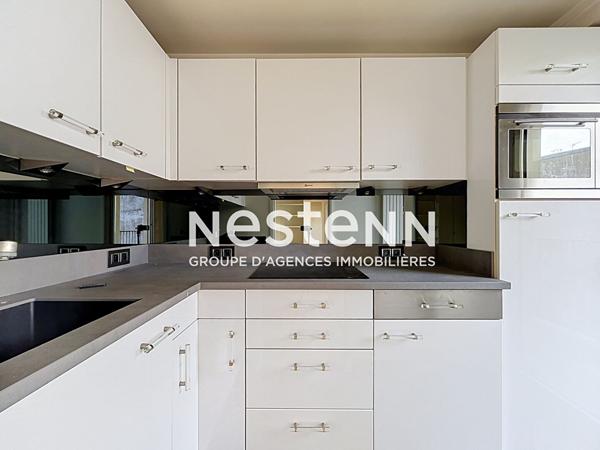 Paris 17 ? Quartier des Batignolles - Bel appartement de 54,95 m² avec grand balcon de 9,95 m², double séjour, lumineux et sans vis-à-vis