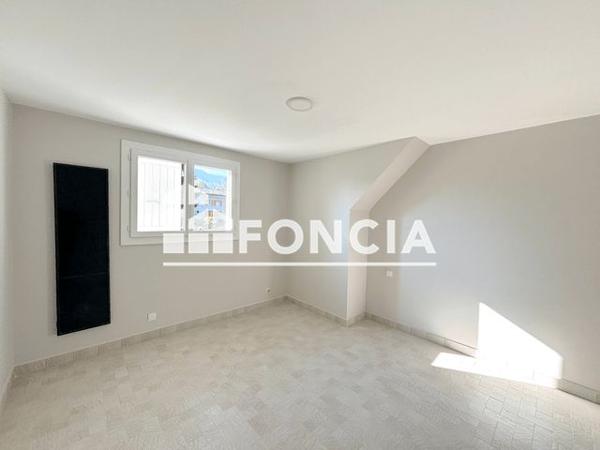 Location Maison 7 pièces 166.96 m² - 495 CHEMIN DU MOLLARD Beaucroissant 38140