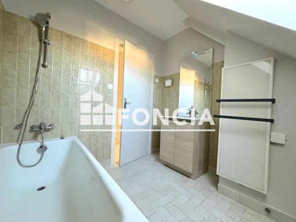 Location Maison 7 pièces 166.96 m² - 495 CHEMIN DU MOLLARD Beaucroissant 38140