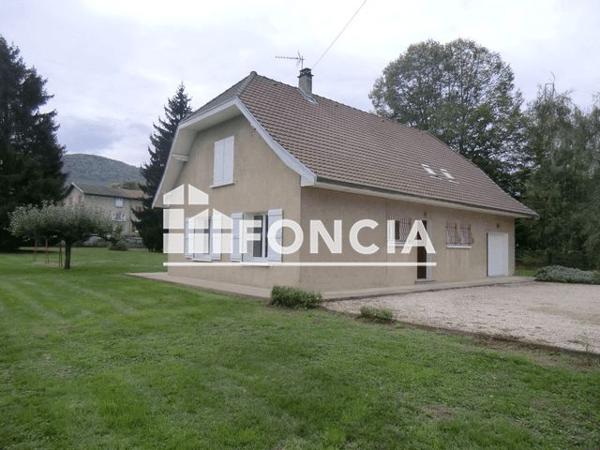 Location Maison 7 pièces 166.96 m² - 495 CHEMIN DU MOLLARD Beaucroissant 38140