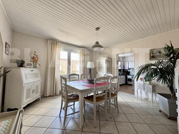 Appartement 4 pièce(s) 141 m2