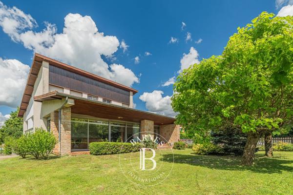 Saint-Étienne-de-Crossey, Maison 5 Chambres -  192 m² à vendre