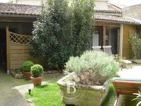 Loudun, Hôtel particulier 5 Chambres -  263 m² à vendre