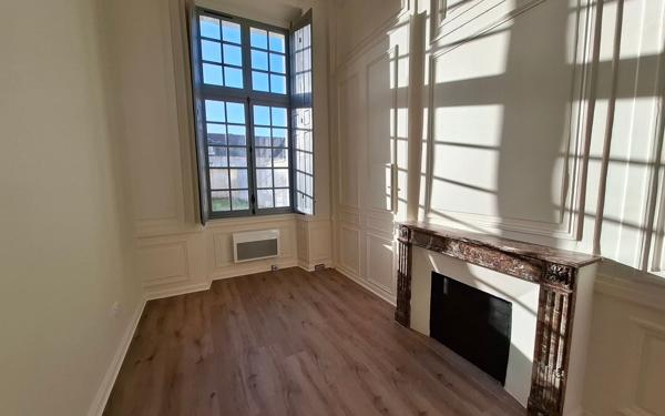 Appartement à louer    4 pièces • 122,38 m2 Compiègne