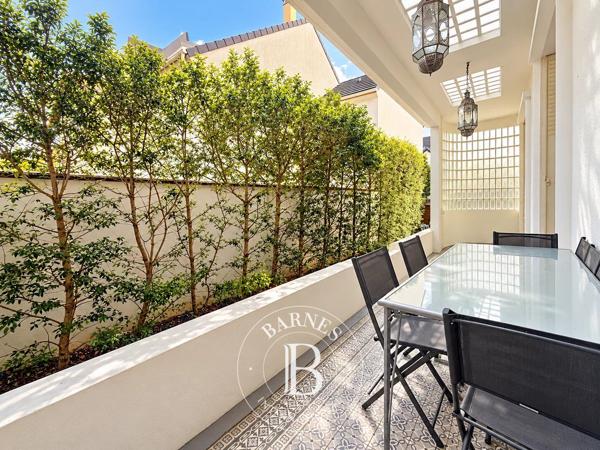 Le Perreux-sur-Marne, Maison 6 Chambres -  323 m² à vendre