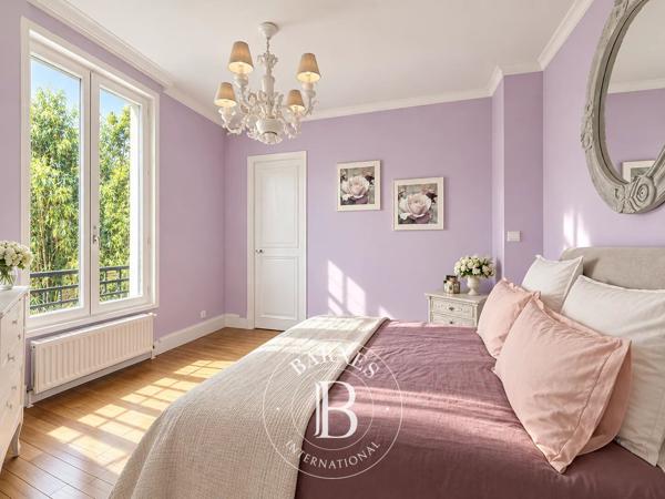 Le Perreux-sur-Marne, Maison 6 Chambres -  323 m² à vendre