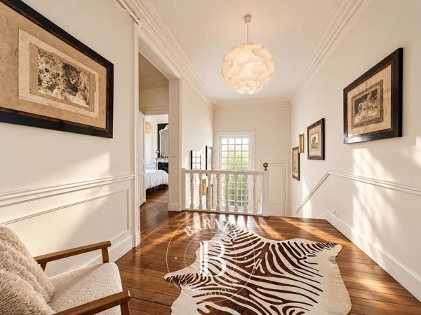 Le Perreux-sur-Marne, Maison 6 Chambres -  323 m² à vendre