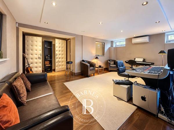 Le Perreux-sur-Marne, Maison 6 Chambres -  323 m² à vendre