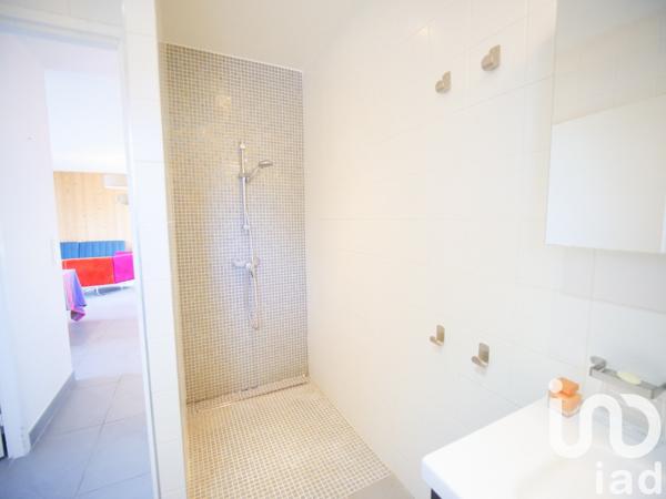 Mas 9 pièces de 278 m² à Bages (66670)