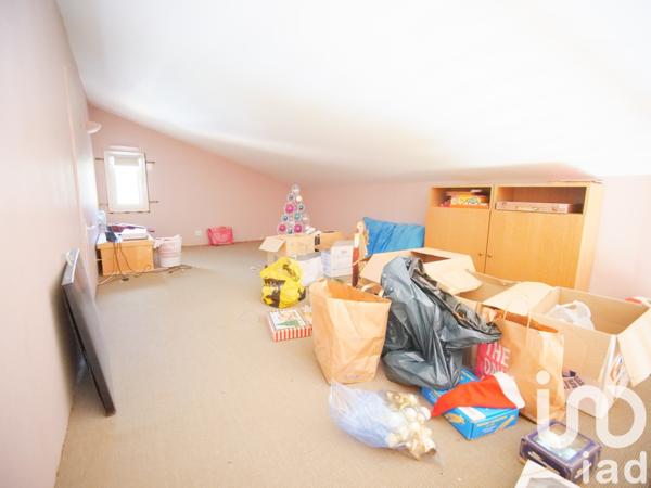 Mas 9 pièces de 278 m² à Bages (66670)