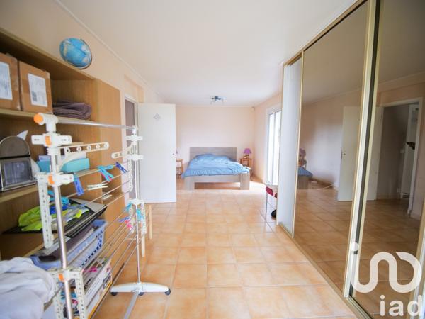 Mas 9 pièces de 278 m² à Bages (66670)