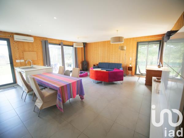 Mas 9 pièces de 278 m² à Bages (66670)