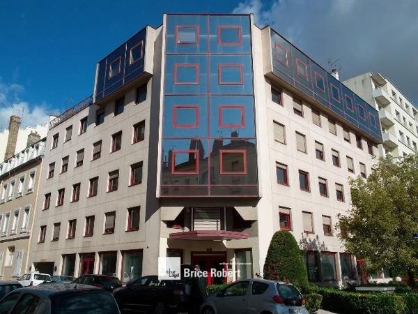 Bureaux à louer Lyon 6ème emplacement stratégique et lumineux proche Part-Dieu