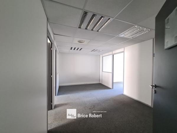 Bureaux à louer Lyon 6ème emplacement stratégique et lumineux proche Part-Dieu