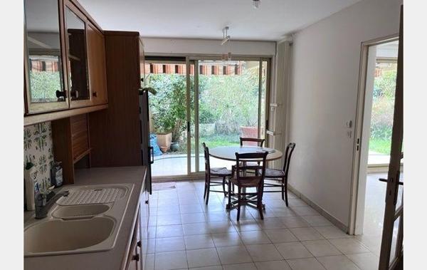 Vente Appartement P6 à rafraîchir Nimes   